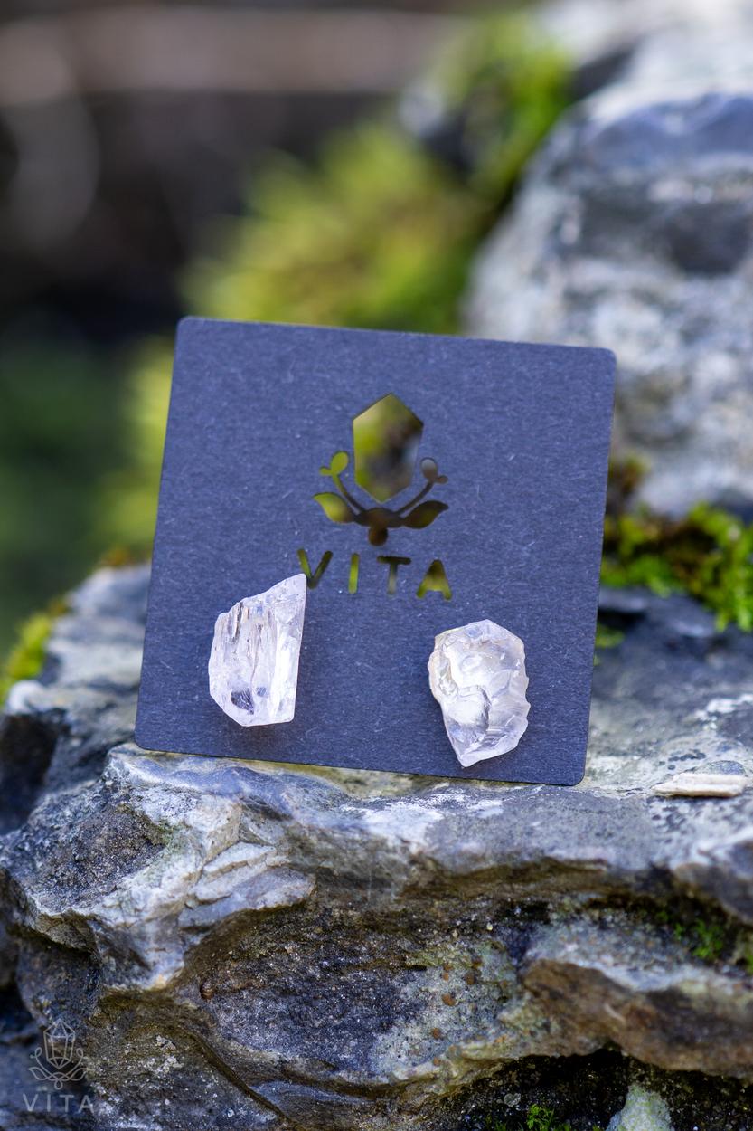 Stud earrings with Raw Kunzite