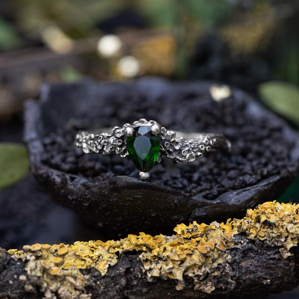 Mossy Chrome Diopside Ring