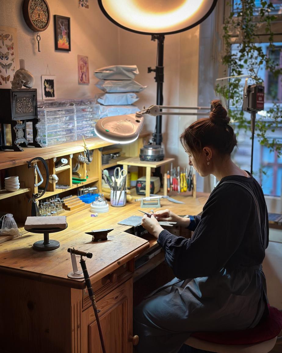 Vita Kurasheva in her Oslo workshop